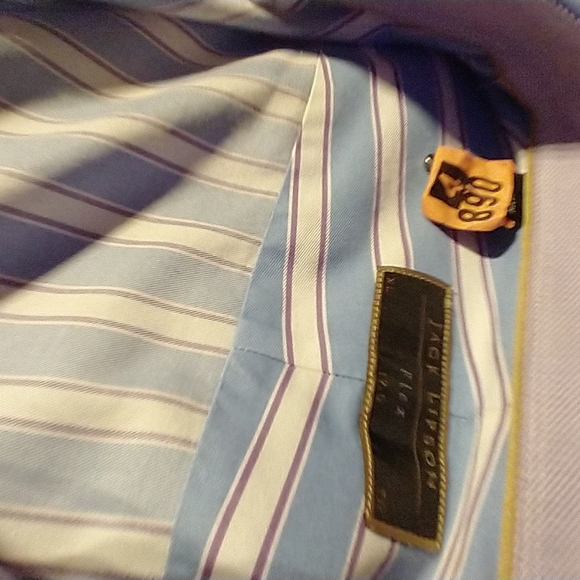 Button up shirt - Picture 2 of 4